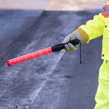 TRAFFIC BATON LIGH COLOR:RED